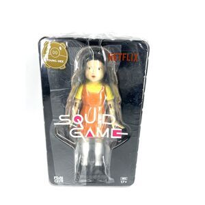 Netflix Squid Game Young Hee Vinyl Figure Fwen Club 9.8 Inch Open Edition Rare